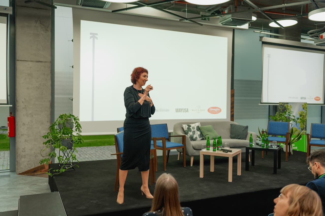 Simona Babčáková | Moderuju pro podporu pozitivních změn