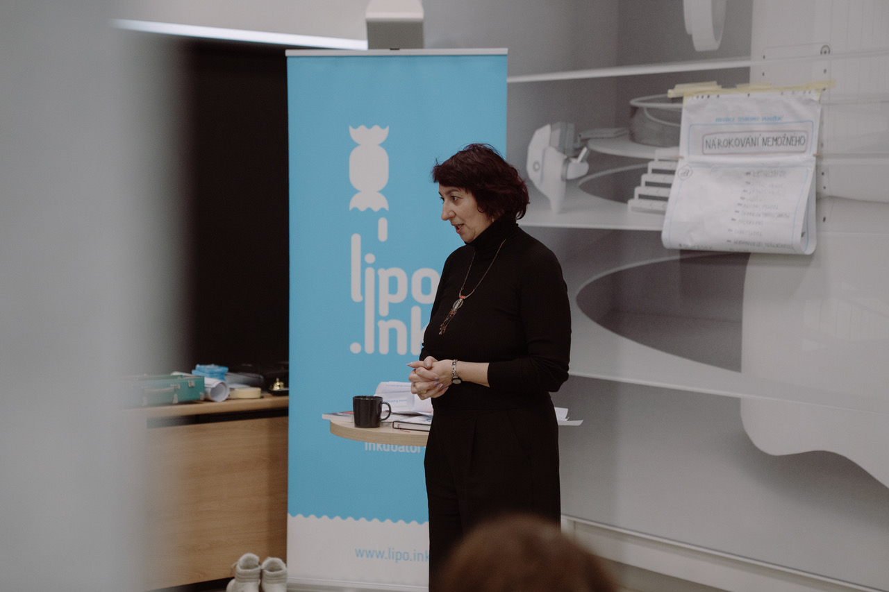 Simona Babčáková - workshopy, lektorování, besedy